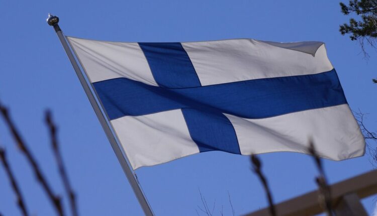 flag-of-finland-201175_1920